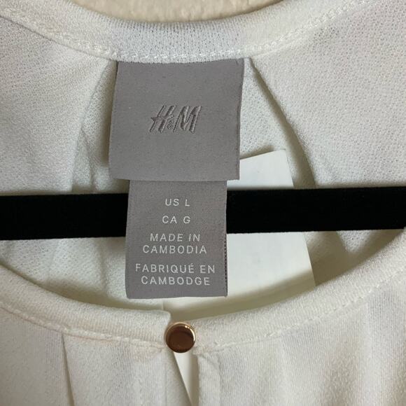H&M Sleeveless Knit Single Button Keyhole Top Ivory Size Large - Picture 3 of 5